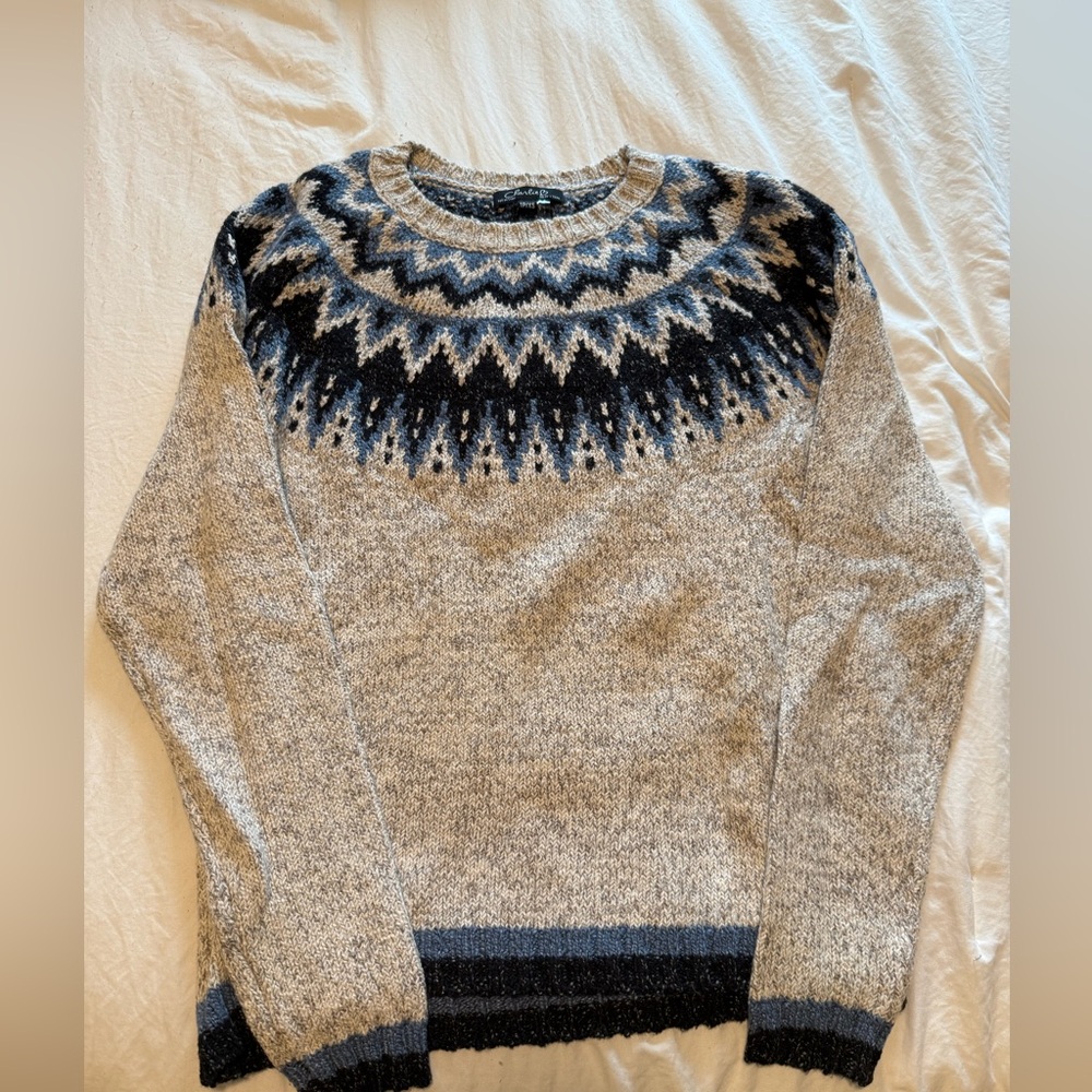 CHARLIE B Gray and Navy Crewneck Sweater
